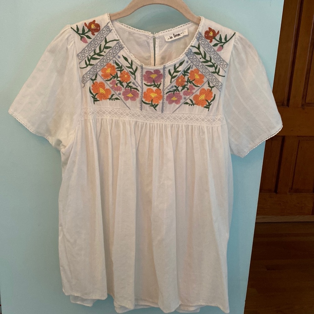 Embroidered Women’s Cotton Top -Large